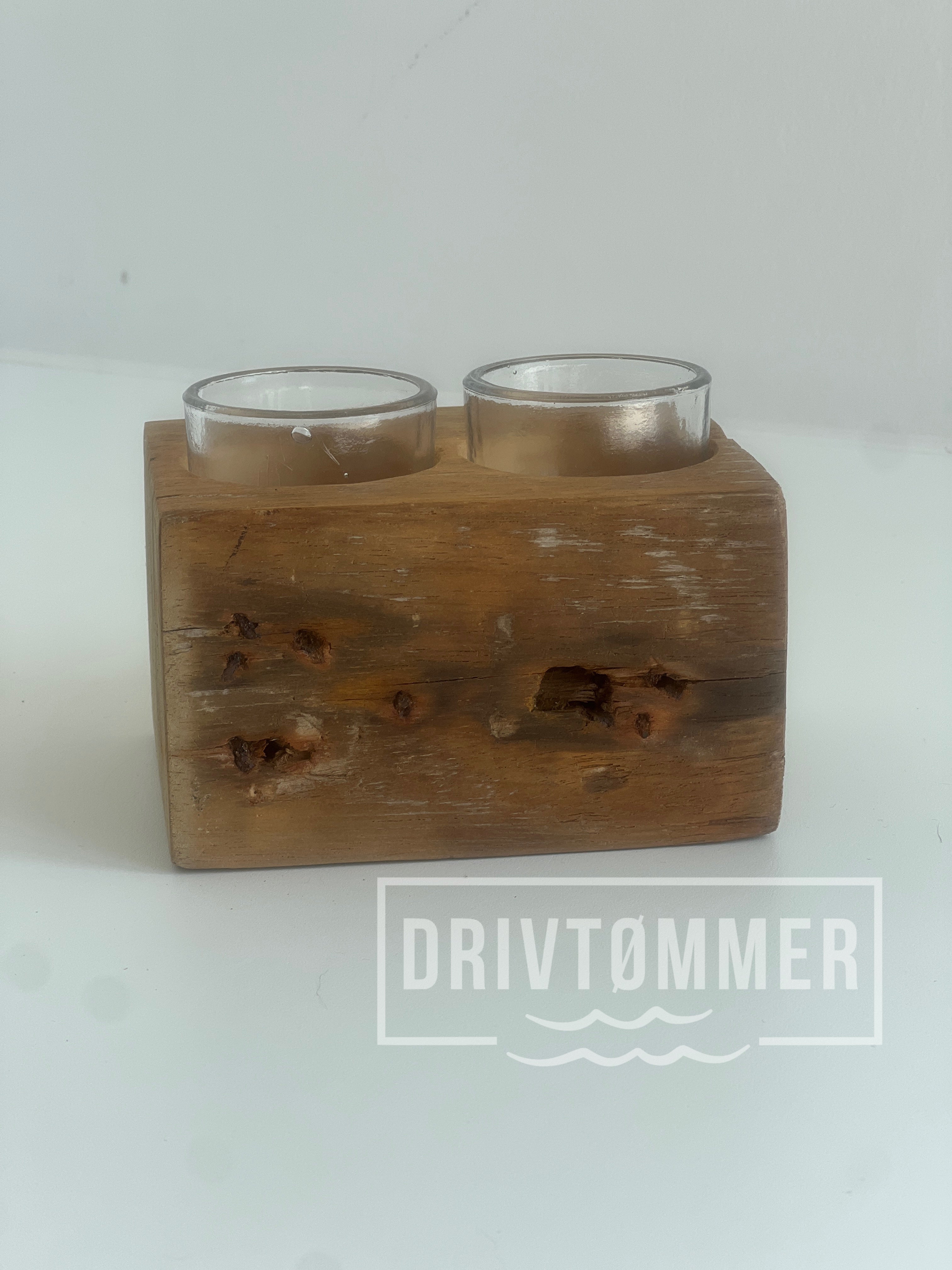 Dobbelt fyrfadsstage i drivtømmer – 12x7,5x9 cm