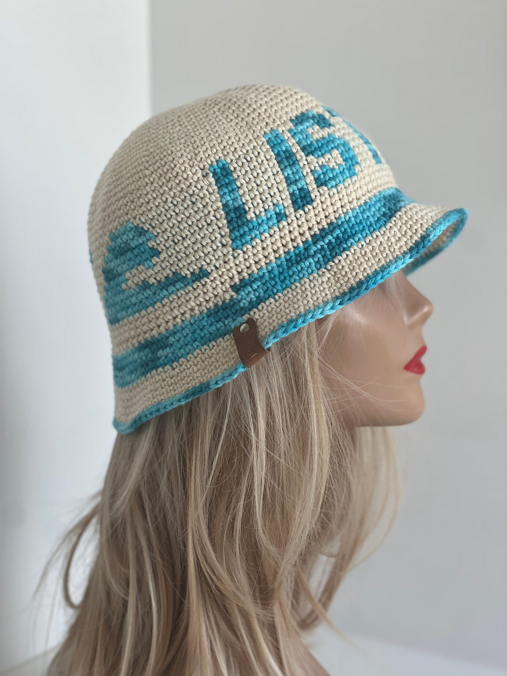 Bøllehat – Listen to the 🌊 – Turkis