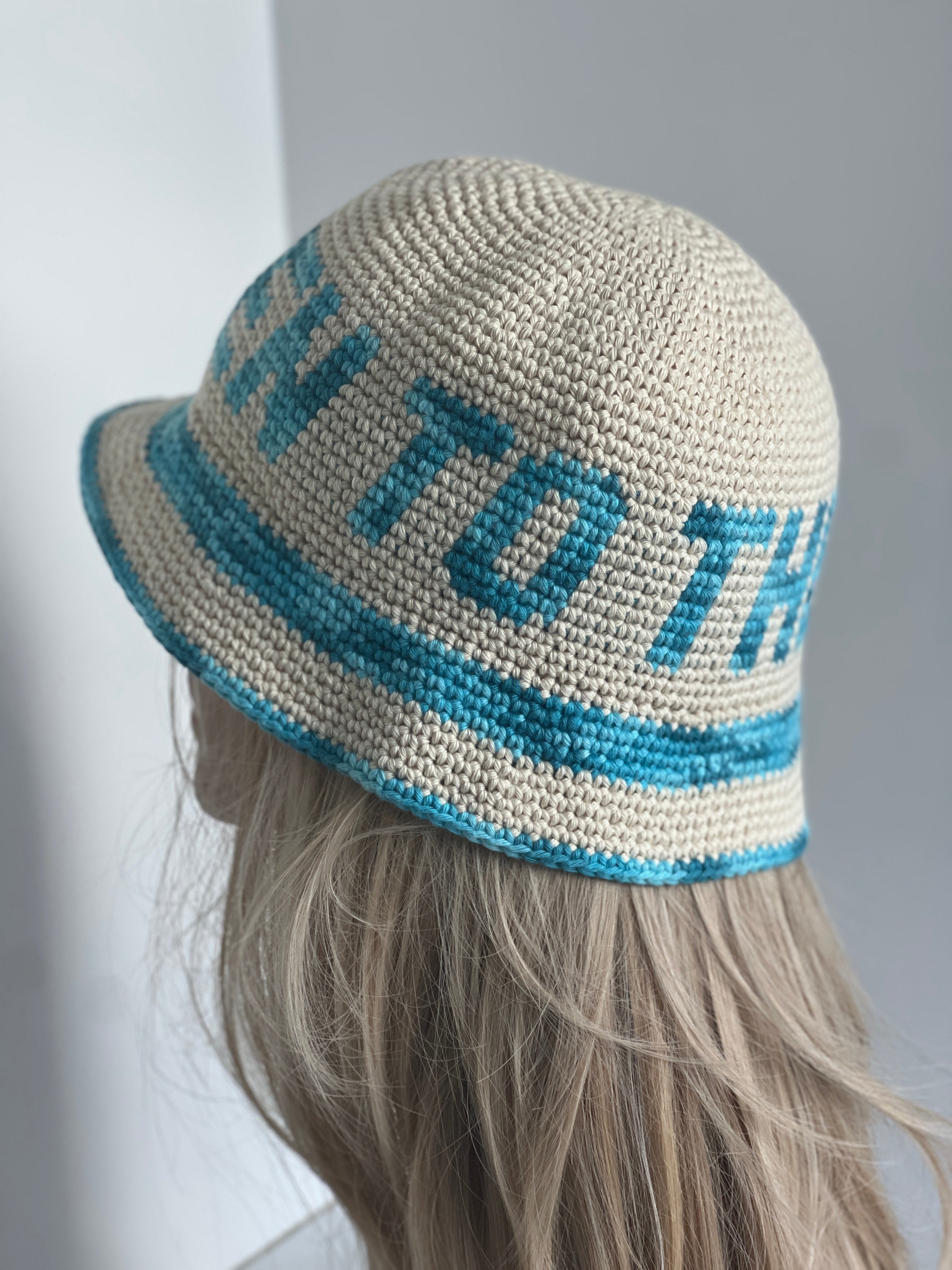 Bøllehat – Listen to the 🌊 – Turkis